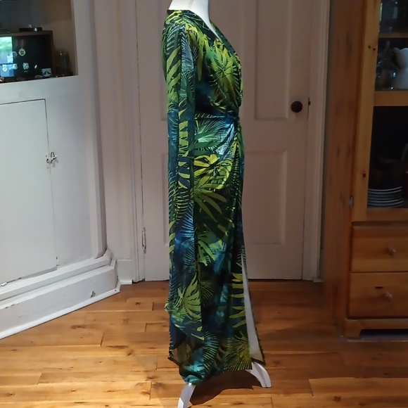 NEW VENUS Exaggerated Sleeve Twist Front Maxi Dress - Picture 10 of 14